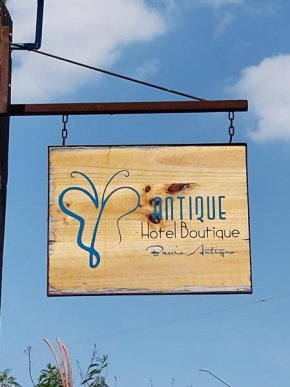 ANTIQUE Barrio Antiguo
